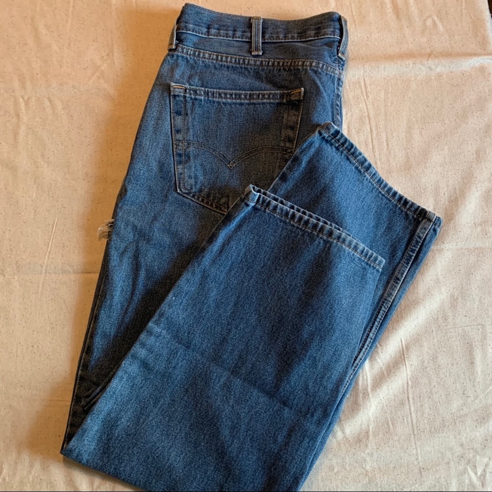 Levi blue jeans, Men’s size 38x30, relaxed fit